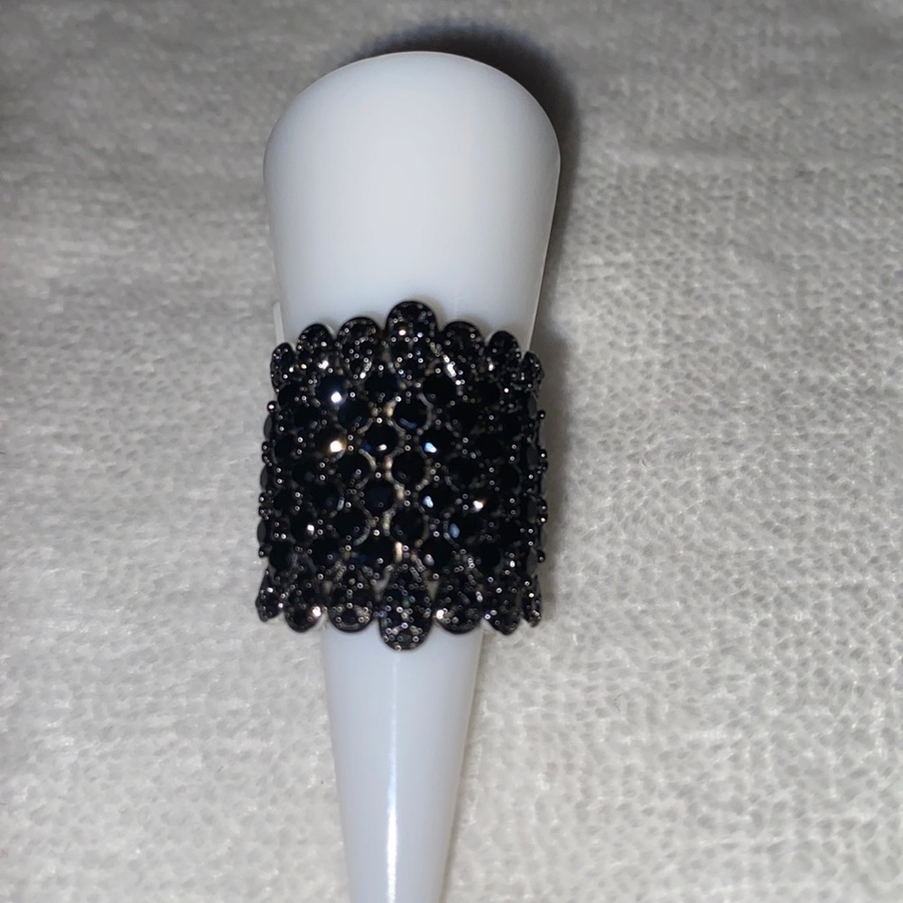 Black Spinel Ring - Picture 2 of 8